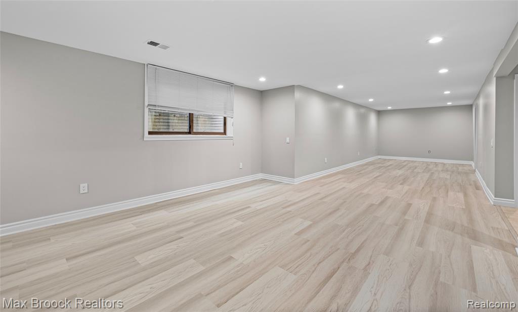 5163 Woodlands Drive, Bloomfield Hills, MI 48302 — Photo 29