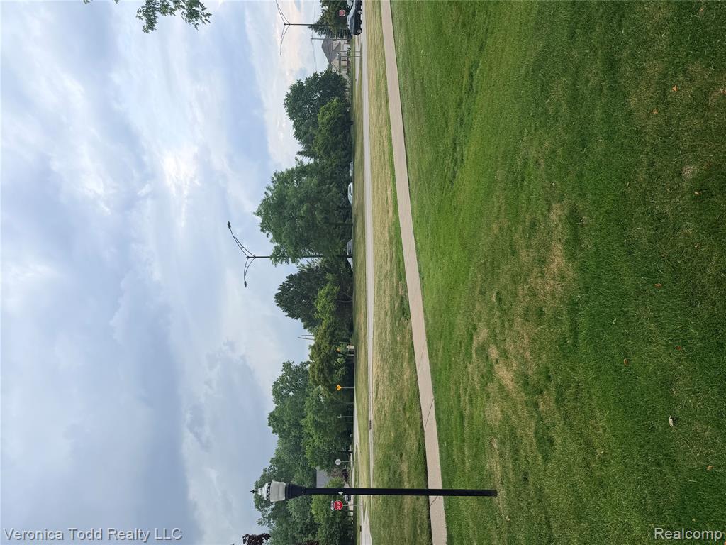 2994 Roundtree Drive, Troy, MI 48083 — Photo 3