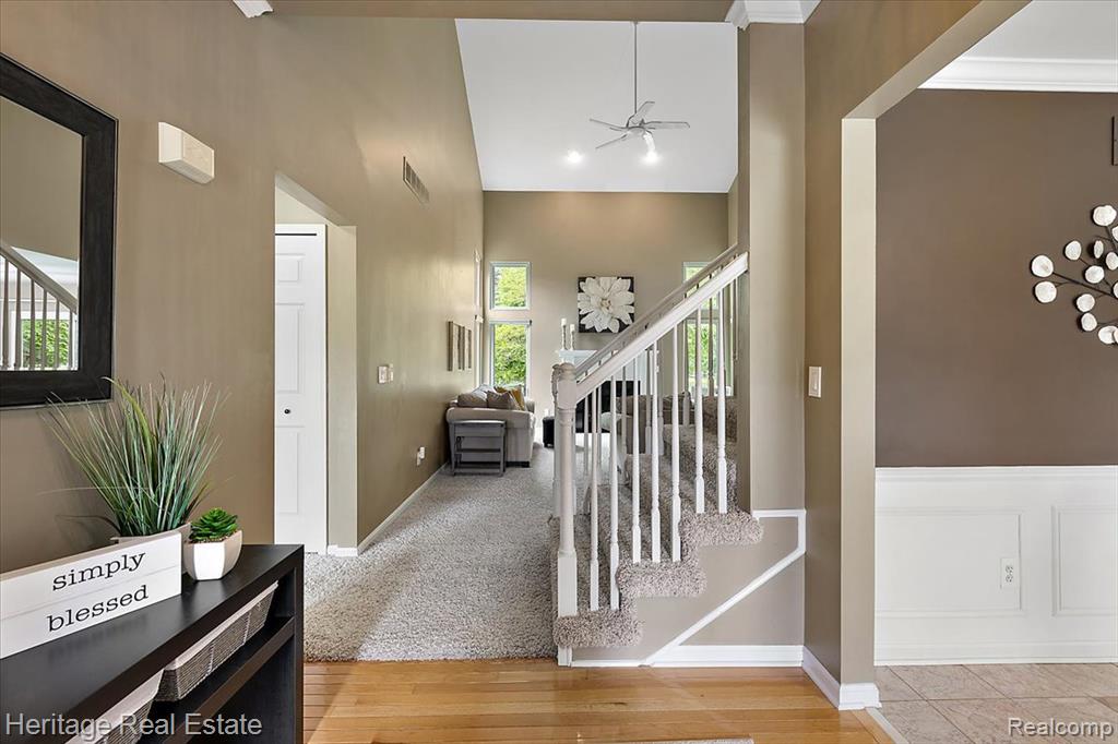 624 Glenmoor Drive, Oxford, MI 48371 — Photo 11