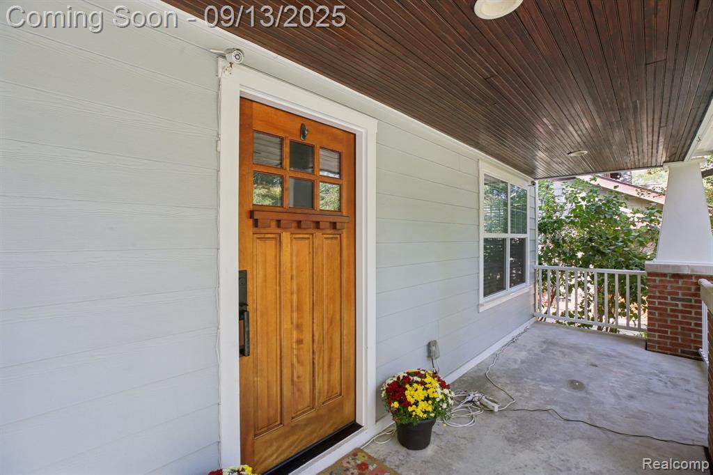 811 Maxwell Avenue, Royal Oak, MI 48067 — Photo 5