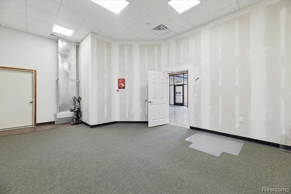 920 E GRAND RIVER Avenue, Howell, MI 48843 — Photo 23