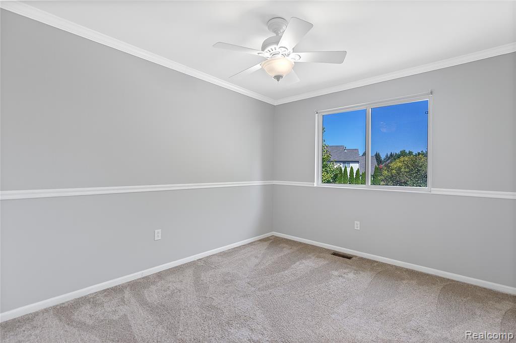 4360 Carriage Hill Court, Oakland, MI 48306 — Photo 42
