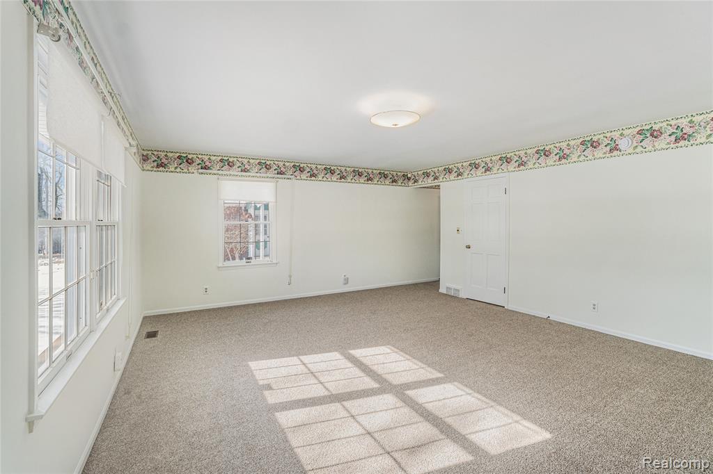 7056 Hill Road, Swartz Creek, MI 48473 — Photo 18