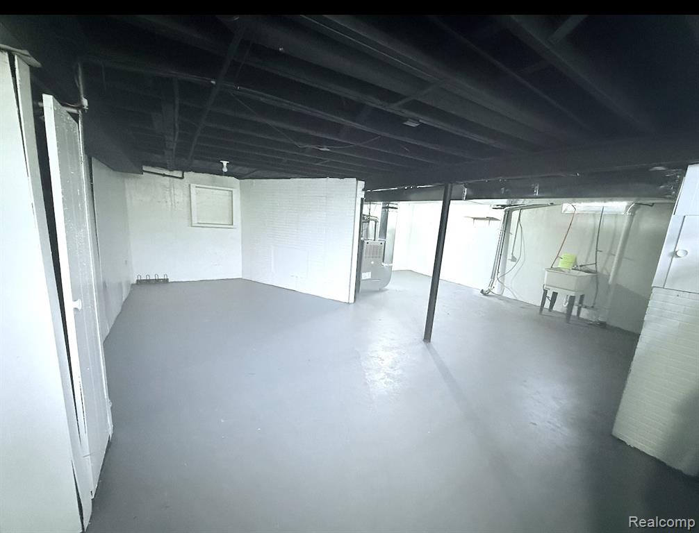10310 W Outer Drive, Detroit, MI 48223 — Photo 10