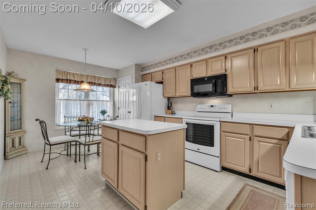 39797 Muirfield Lane, Northville, MI, 48168