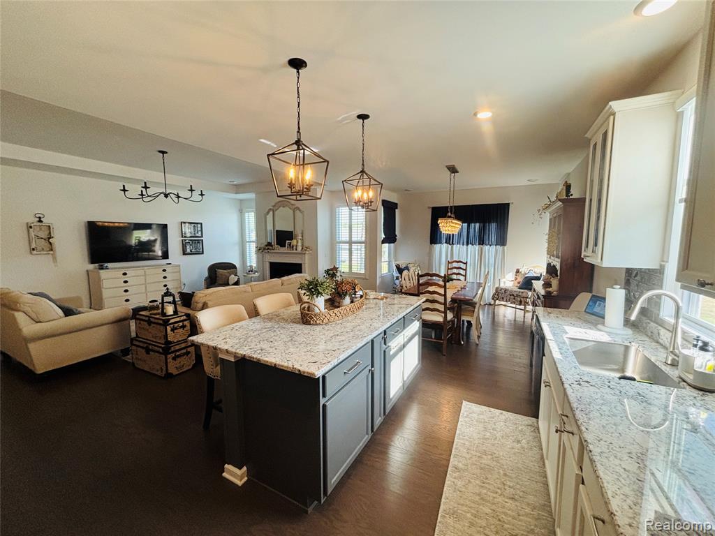 8215 Carston Lane Lane, Green Oak, MI 48116 — Photo 17