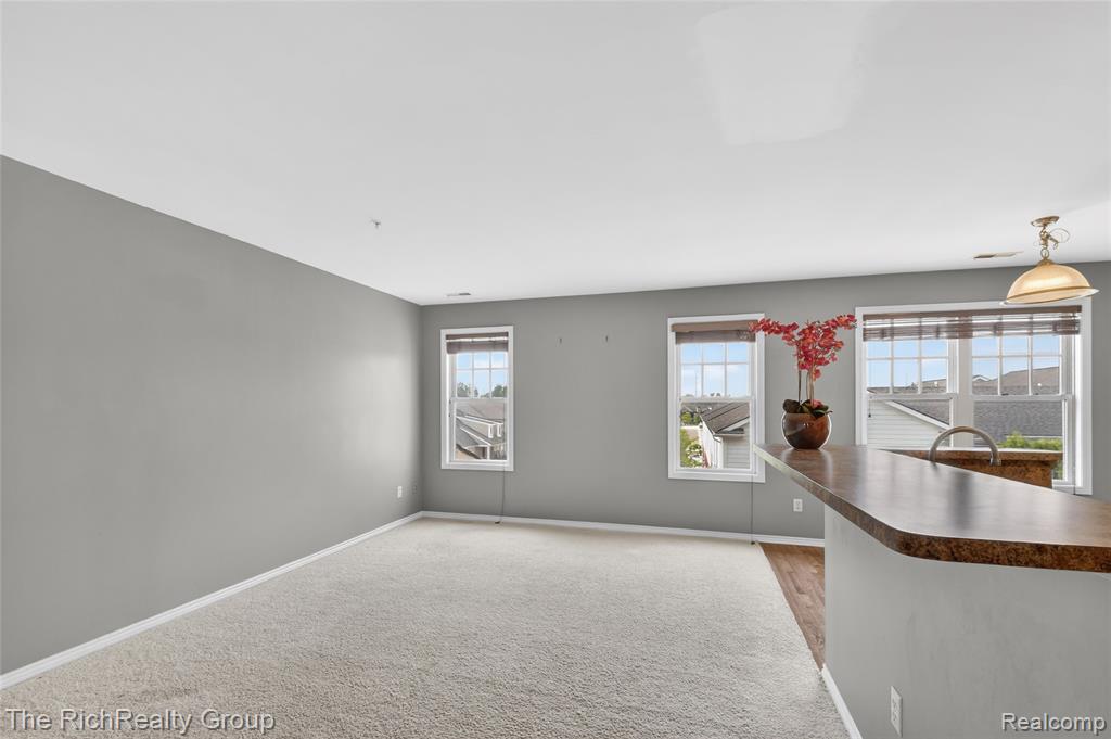 3922 Forester Boulevard, Auburn Hills, MI 48326 — Photo 14