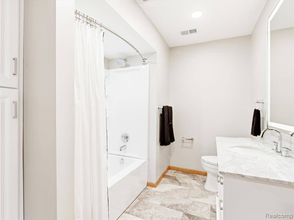 2835 17th Avenue, Port Huron, MI 48060 — Photo 14