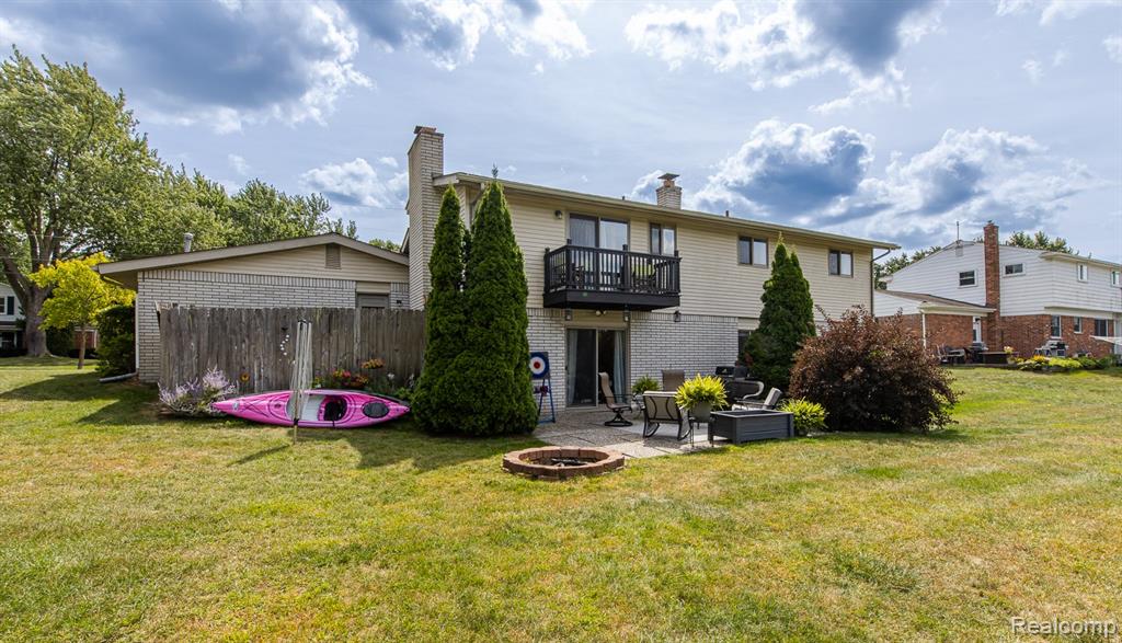 8726 Sandy Crest Drive, White Lake, MI — Photo 40