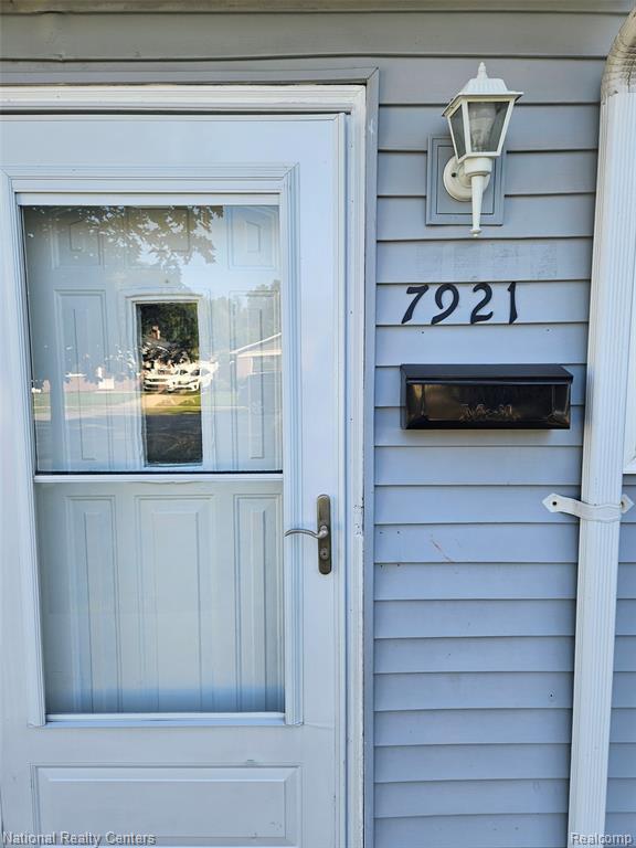 7921 Pine Street, Taylor, MI 48180 — front exterior