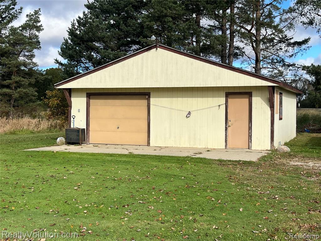 4331 Capac Road, Capac, MI 48014 — Photo 19