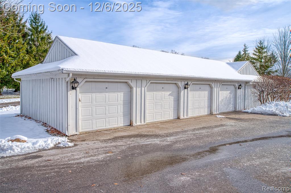 12274 Saint Andrews Way, Fenton, MI 48430 — Photo 19