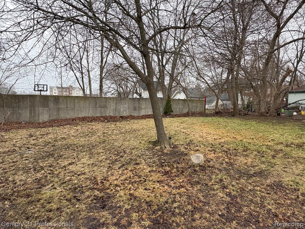 65 DWIGHT Avenue, Pontiac, MI 48341 — Photo 3