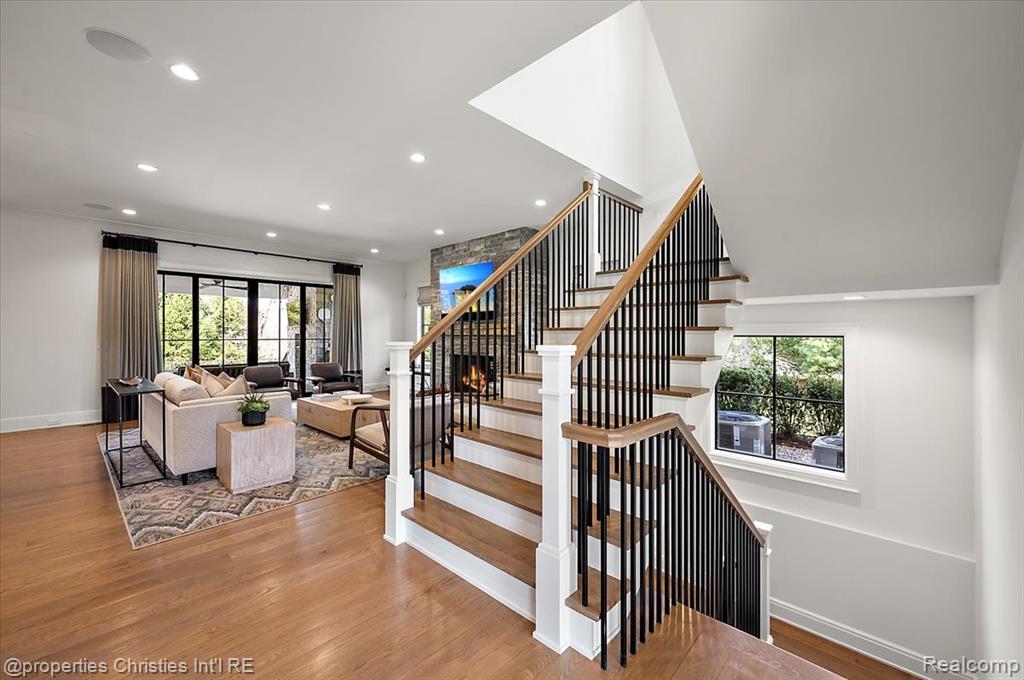 750 Kennebec Court, Bloomfield Hills, MI 48304 — Photo 12