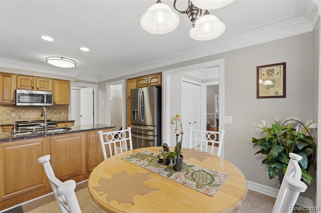 4782 Pine Eagles Drive, 12, Brighton, MI 48116 — Photo 13