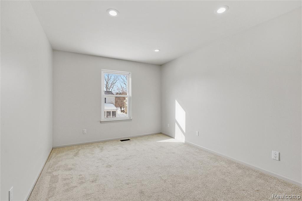 45677 Radnor Road, Canton, MI 48187 — Photo 24