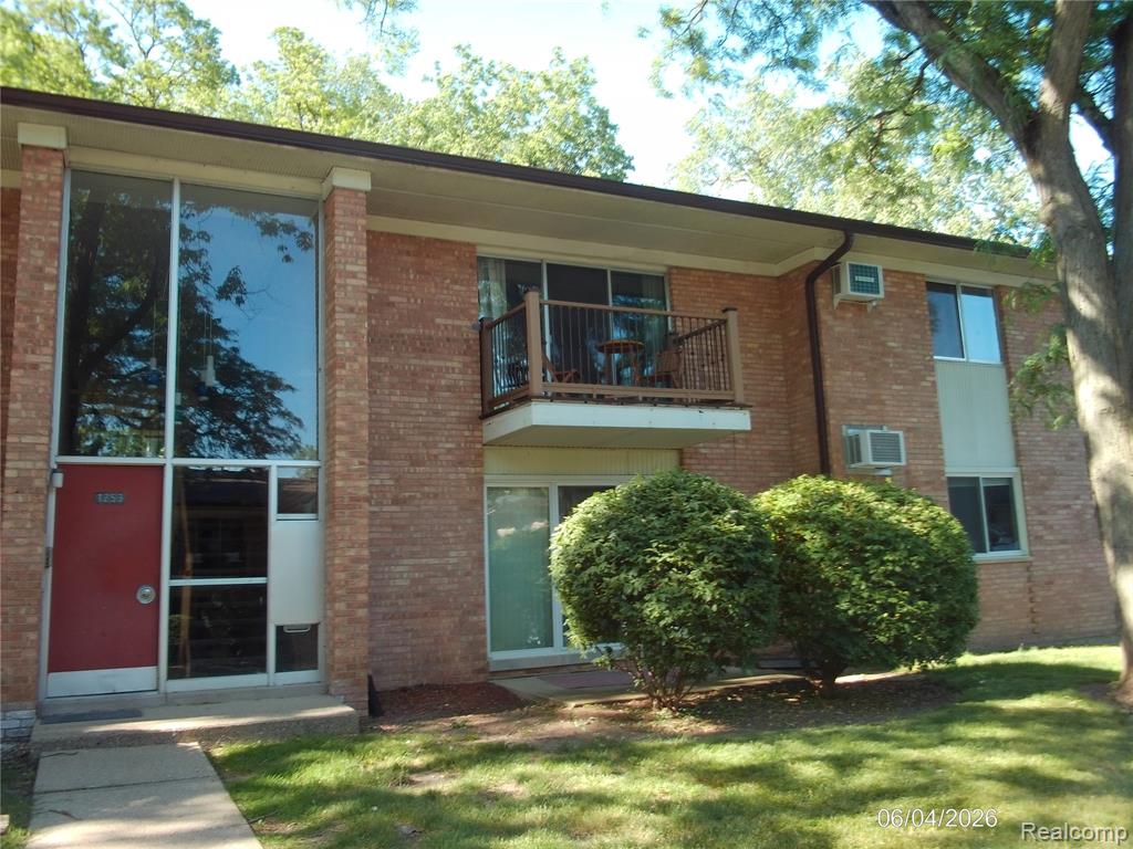 1253 Island Drive, Ann Arbor, MI 48105