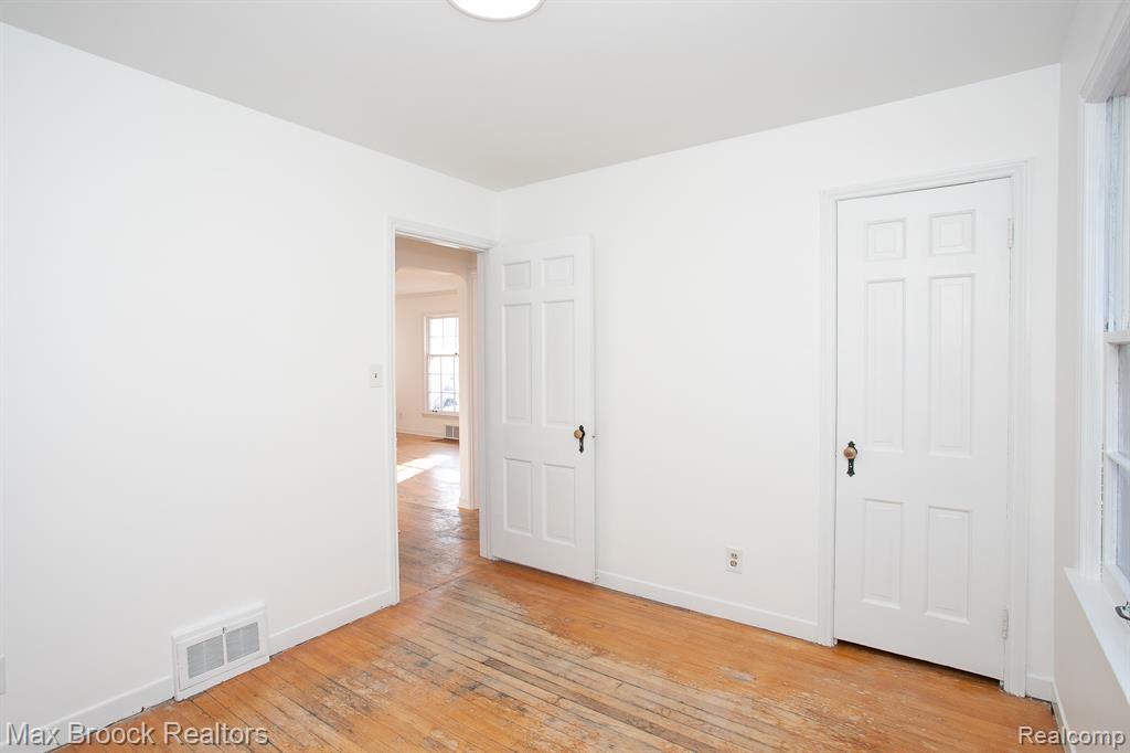 10034 Lasalle Boulevard, Huntington Woods, MI — Photo 24