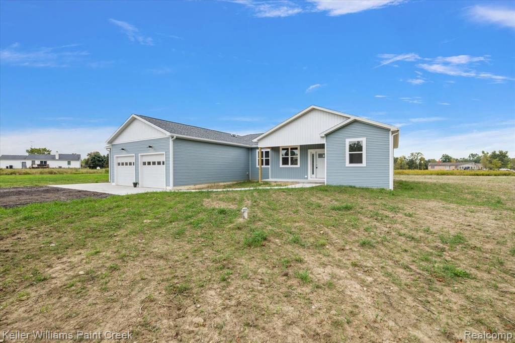 2647 Country Kate Lane, Imlay City, MI 48444 — Photo 3