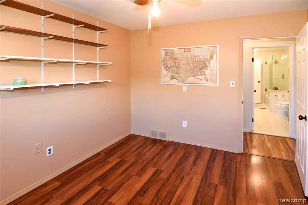 47940 Mallard Drive, Chesterfield, MI 48047 — Photo 33