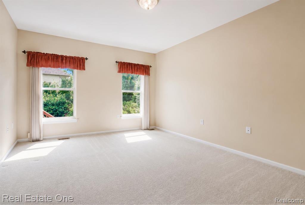 3622 Camden Court, Auburn Hills, MI 48326 — Photo 21