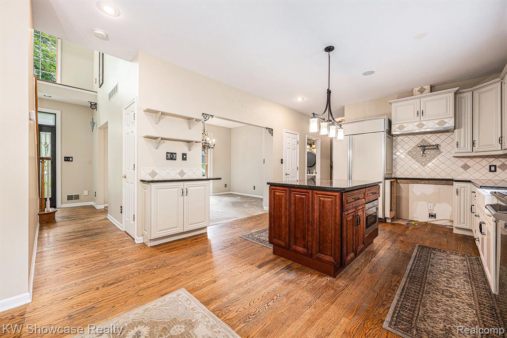 6060 Rosewood Parkway, White Lake, MI 48383 — Photo 7