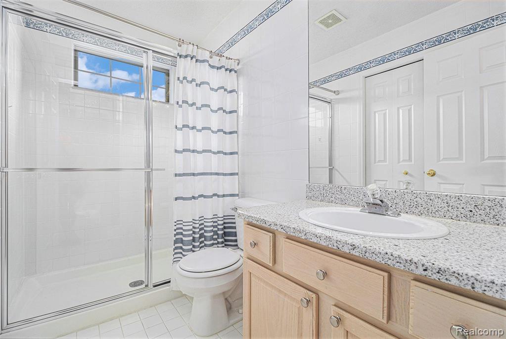 5245 MORET Court, Brighton, MI 48116 — Photo 20