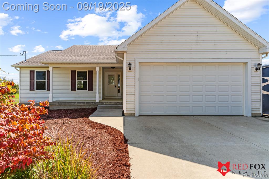 8110 Middleton Road, Corunna, MI 48817 — Photo 5