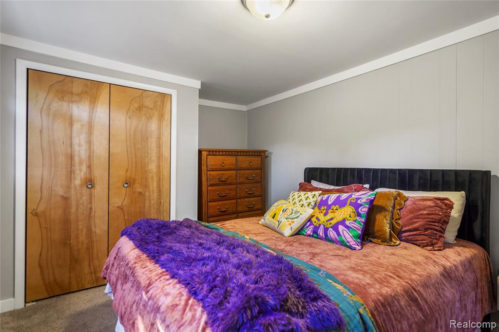 6511 Crest Drive, Waterford, MI 48329 — Photo 12