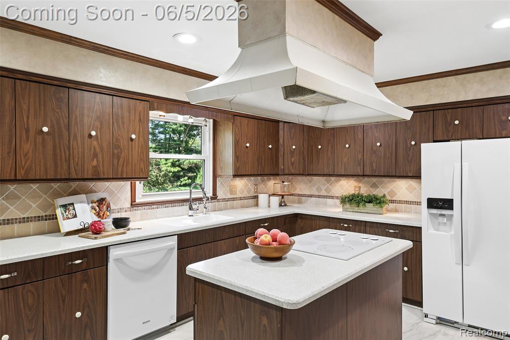 8701 Heatherset Drive, Brighton, MI 48114 — Photo 20