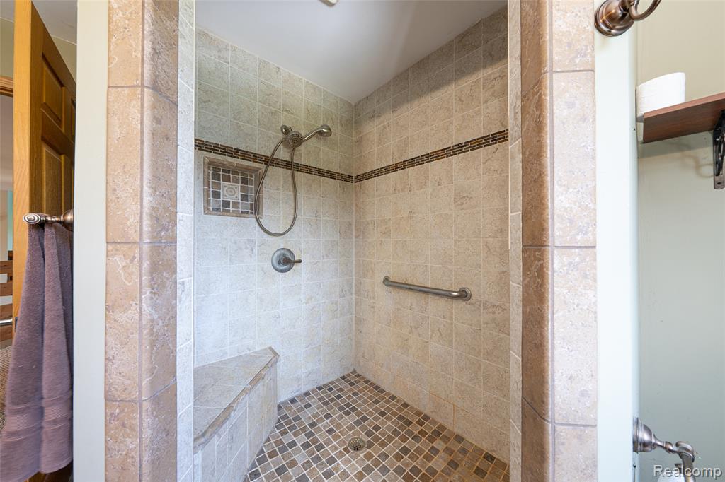 2499 Jossman Road, Holly, MI 48442 — Photo 33