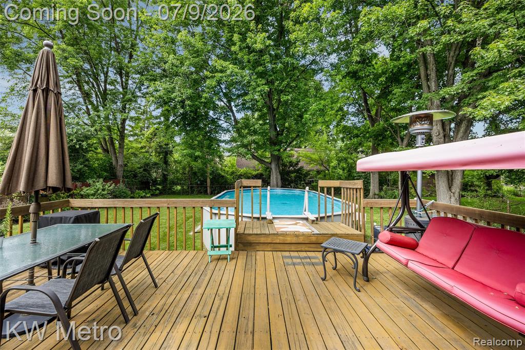 20665 Woodcrest Street, Harper Woods, MI 48225 — Photo 11