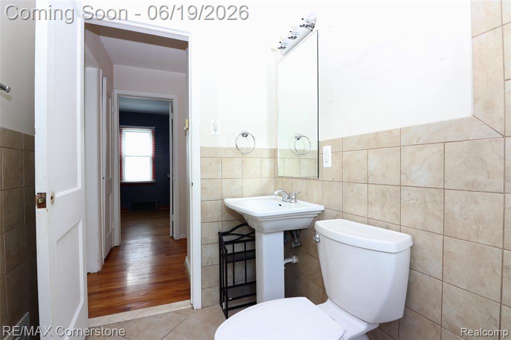 4011 Mildred Street, Wayne, MI 48184 — Photo 13