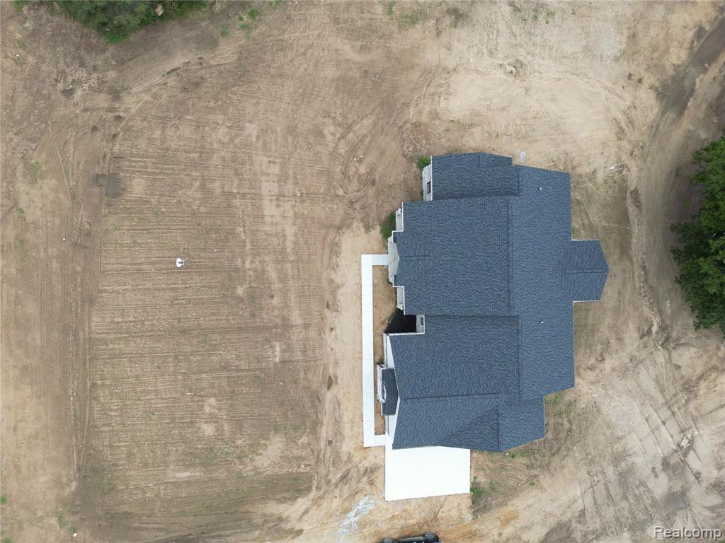 2264 Equestrian Trail Drive, Metamora, MI 48455 — Photo 14