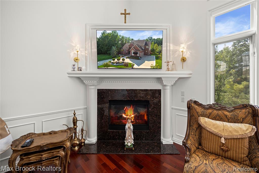5679 Branford Drive, West Bloomfield, MI — Photo 11