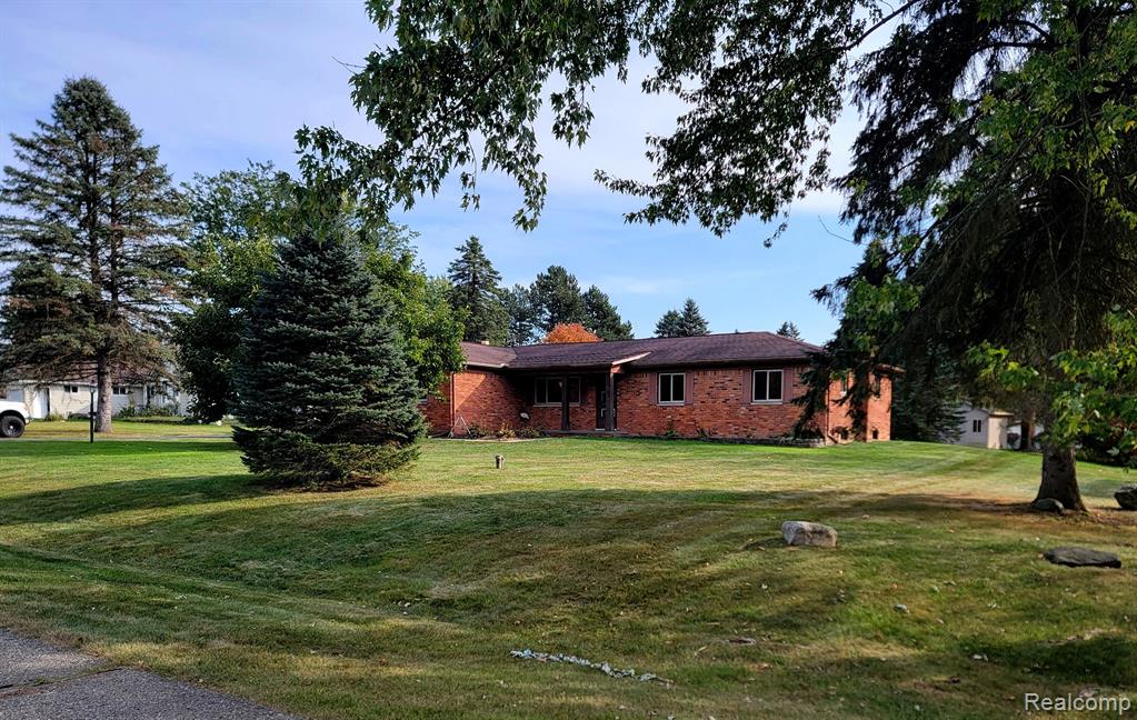 877 DEL SHER Drive, Brighton, MI 48114 — Photo 18