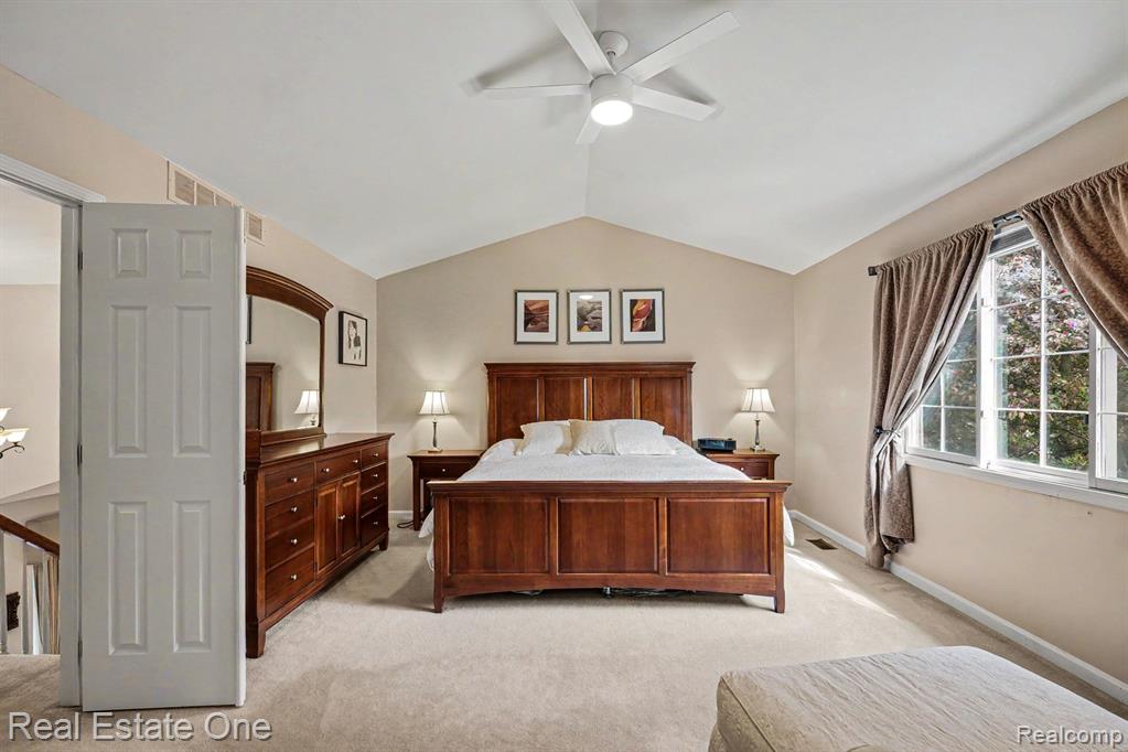 737 Woodfield Way, Rochester Hills, MI 48307 — Photo 14