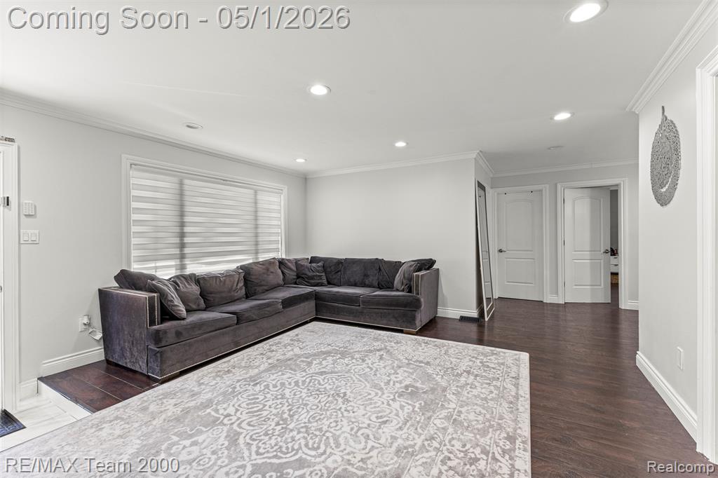 26622 Hass Street, Dearborn Heights, MI 48127 — Photo 5
