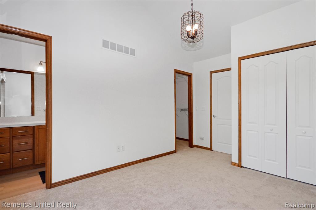 2781 HONEY SUCKLE Court, Wixom, MI 48393 — Photo 17