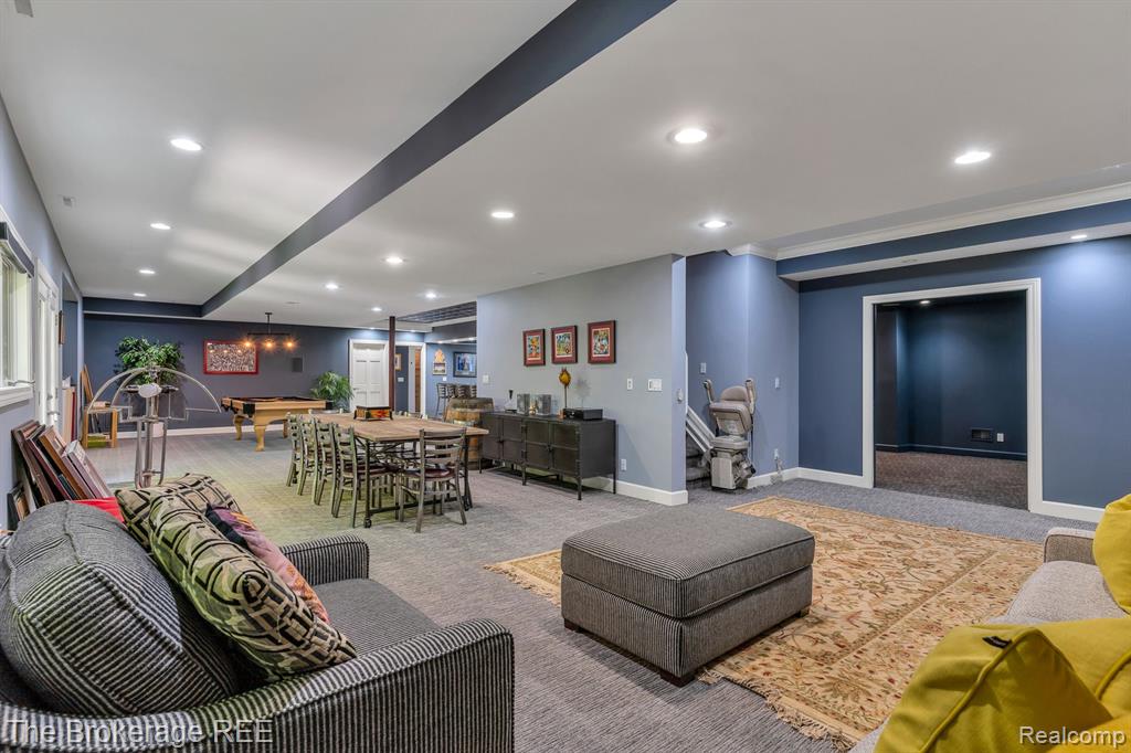 6995 HAWK WOODS Court, West Bloomfield, MI — Photo 43