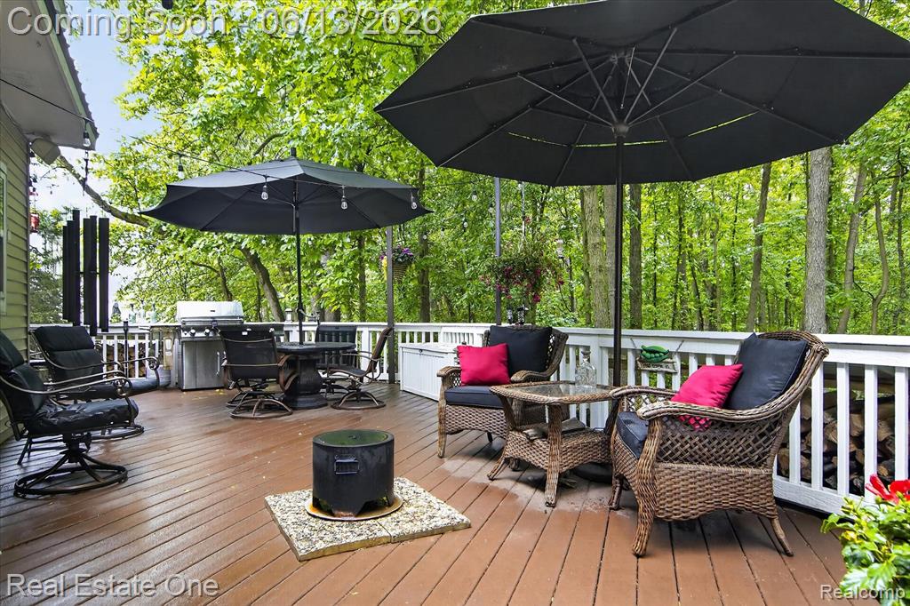 1972 Woodridge Court, Highland, MI — Photo 43