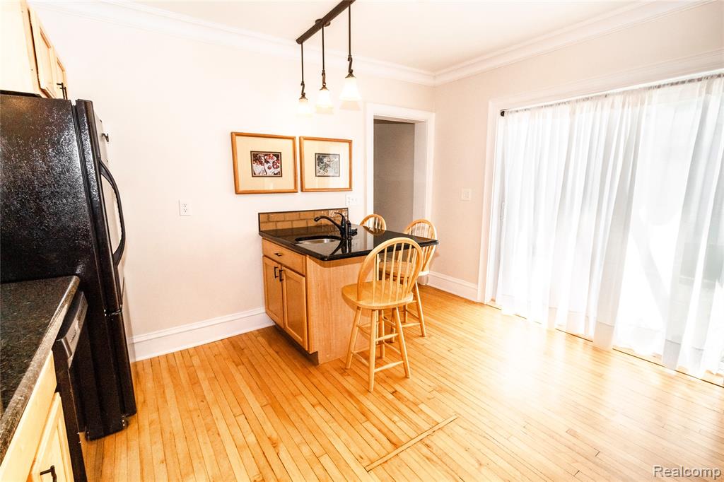 835 N Main Street, Lapeer, MI 48446 — Photo 3