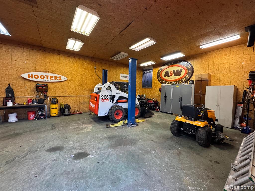 45955 Ecorse Road, Van Buren, MI 48111 — Photo 54