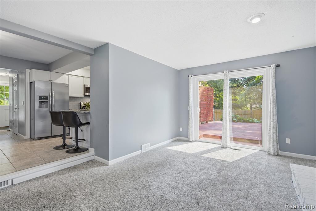 5385 Milane Circle, Clarkston, MI — Photo 4