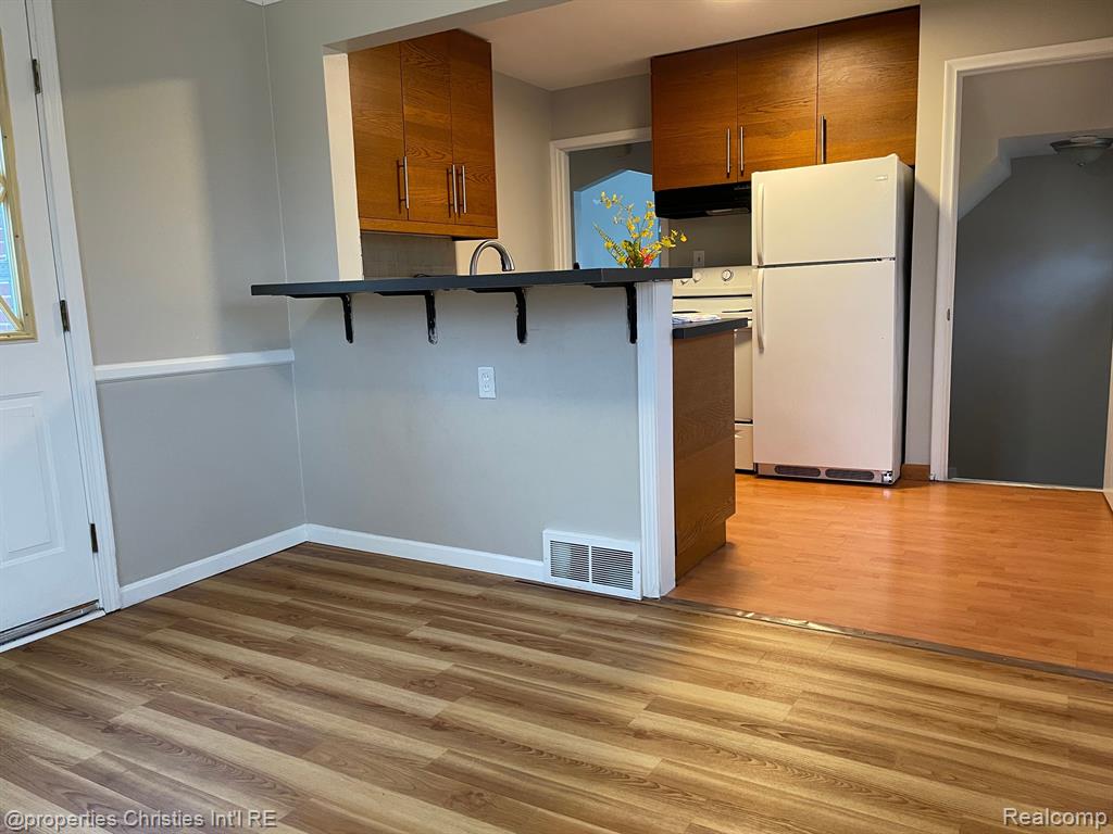 724 Winchester Avenue, Lincoln Park, MI 48146 — Photo 5