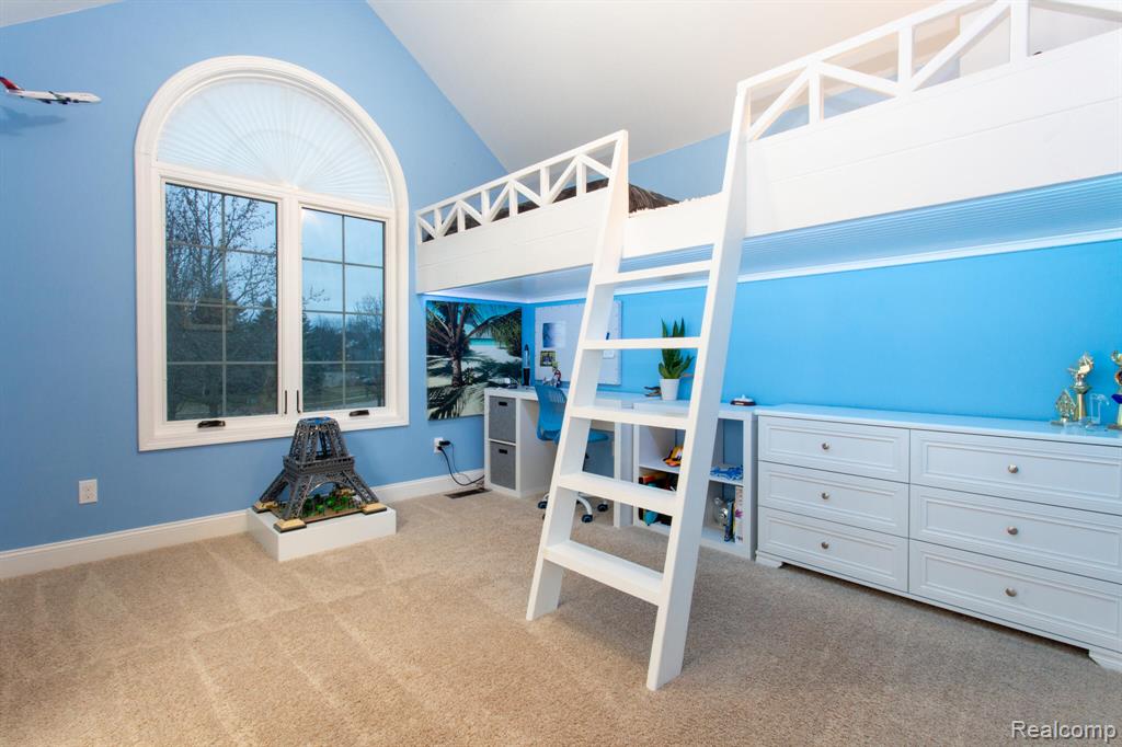 414 Roundview Drive, Rochester, MI 48307 — Photo 15