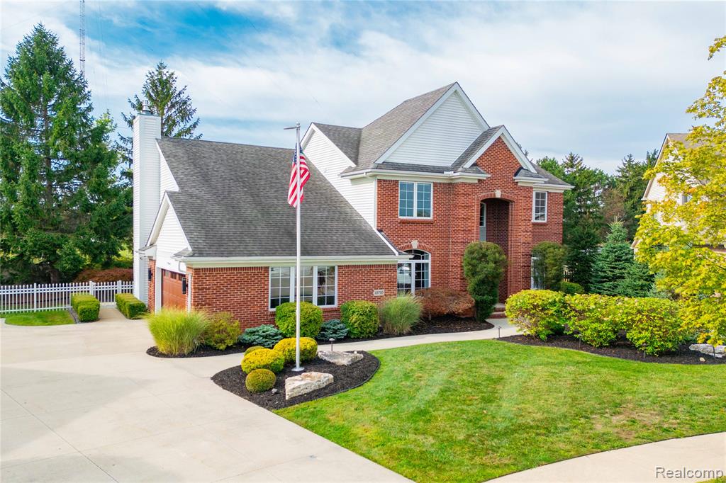 15710 Meadows Drive - Photo 2
