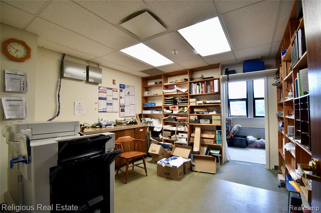 145 Capital Avenue NE, Battle Creek, MI 49017 — Photo 20