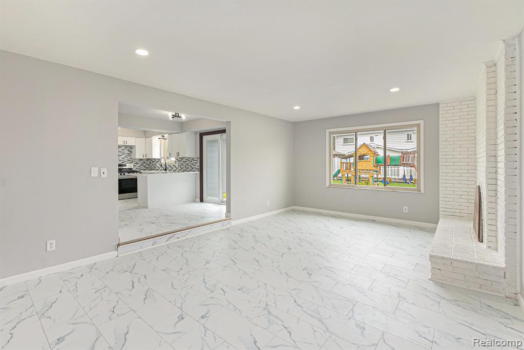 4325 Fox Hill Drive, Sterling Heights, MI 48310 — Photo 6