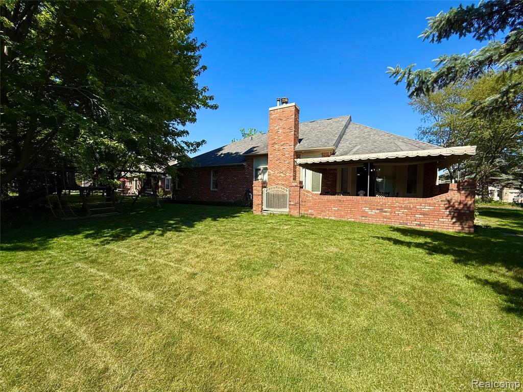 46557 Glen Pointe Drive, Utica, MI 48315 — Photo 56